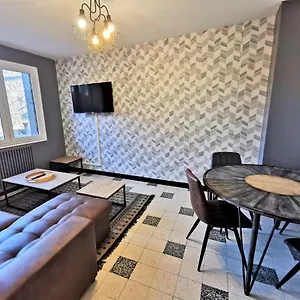 appartement-tout-confort-refait-neuf.hotels-rhonealpes.com/