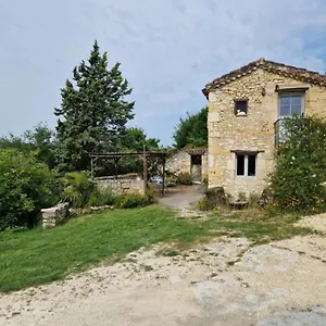 hameau-de-capuran.midi-pyreneeshotels.com/